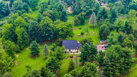 5 Fieldstone Drive Clinton NJ 08833