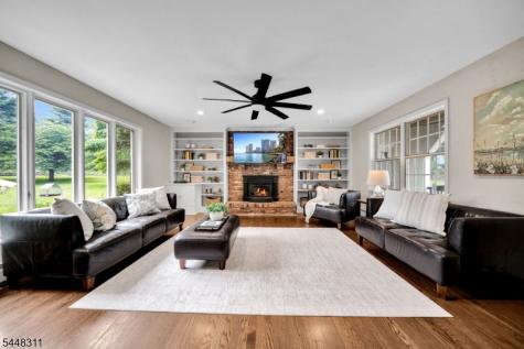 5 Fieldstone Drive Clinton NJ 08833