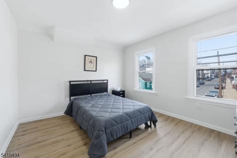 64 Willoughby Street Newark NJ 07112