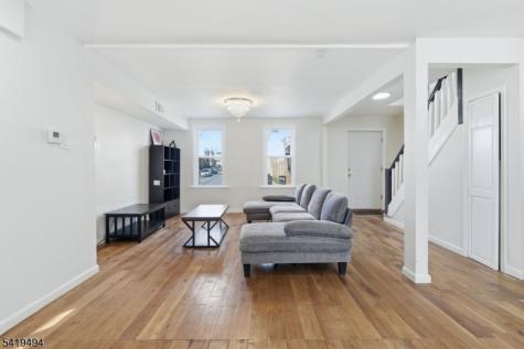 64 Willoughby Street Newark NJ 07112