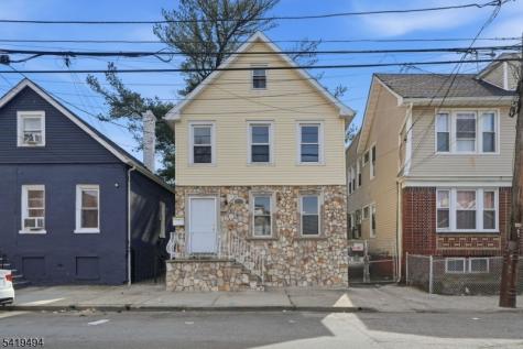 64 Willoughby Street Newark NJ 07112