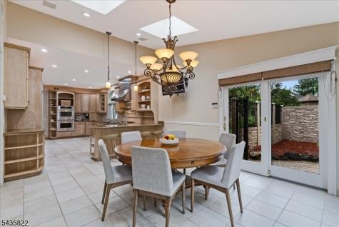 31 Forest Hills Way Cedar Grove NJ 07009