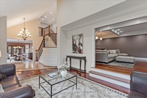 31 Forest Hills Way Cedar Grove NJ 07009