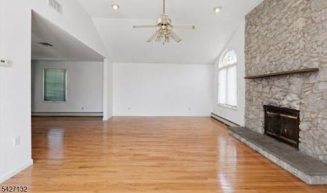 1221 Oak Place Union NJ 07083