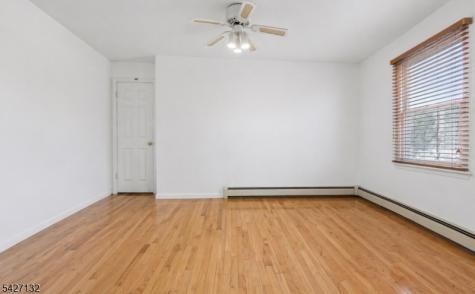 1221 Oak Place Union NJ 07083