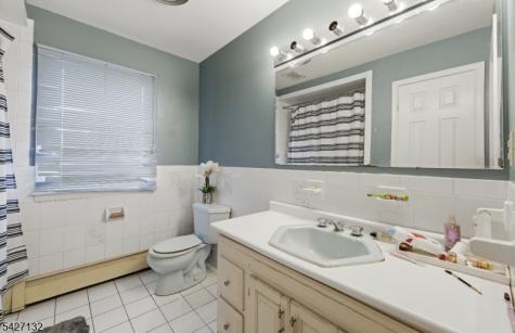 1221 Oak Place Union NJ 07083