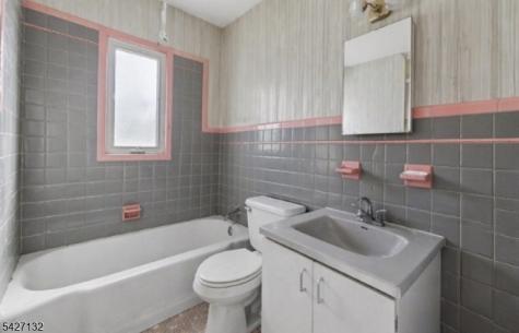 1221 Oak Place Union NJ 07083