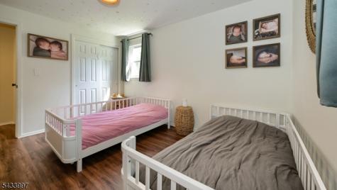 42 Stirling Lane Wayne NJ 07470