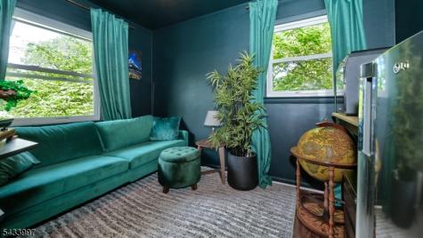 42 Stirling Lane Wayne NJ 07470
