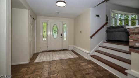 42 Stirling Lane Wayne NJ 07470