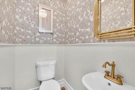 132 Argyle Place Kearny NJ 07032