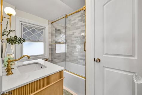 132 Argyle Place Kearny NJ 07032