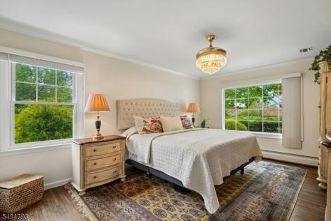 11 Auriemma Court Roxbury NJ 07850