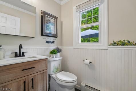 11 Auriemma Court Roxbury NJ 07850