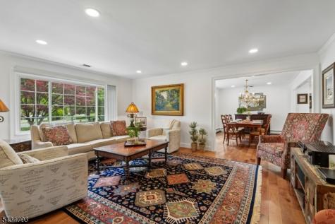 11 Auriemma Court Roxbury NJ 07850