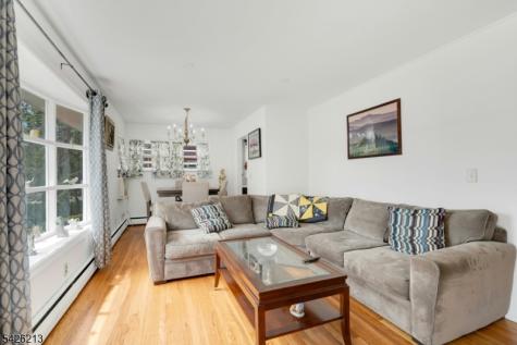 137 Lincoln Place Waldwick NJ 07463