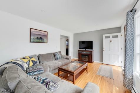 137 Lincoln Place Waldwick NJ 07463