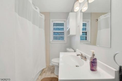 137 Lincoln Place Waldwick NJ 07463