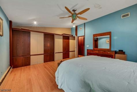 2009 E Glen Avenue Washington NJ 07676
