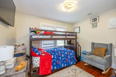 16 Eagle Terrace West Orange NJ 07052