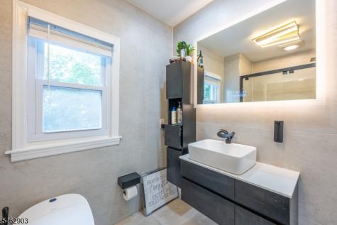 16 Eagle Terrace West Orange NJ 07052
