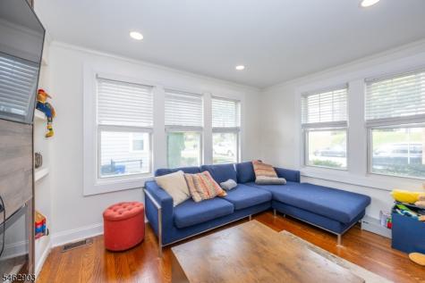 16 Eagle Terrace West Orange NJ 07052