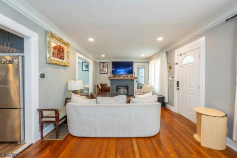 16 Eagle Terrace West Orange NJ 07052