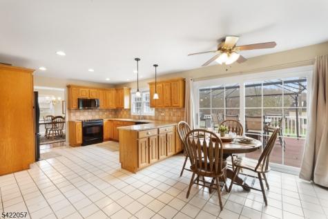 64 Country Club Lane Harmony NJ 08865