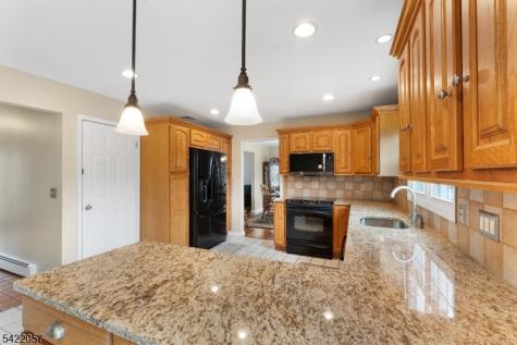 64 Country Club Lane Harmony NJ 08865