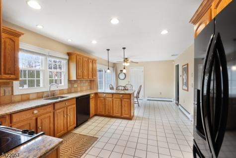 64 Country Club Lane Harmony NJ 08865