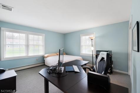 64 Country Club Lane Harmony NJ 08865