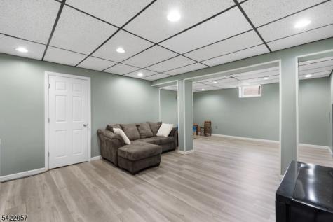 64 Country Club Lane Harmony NJ 08865