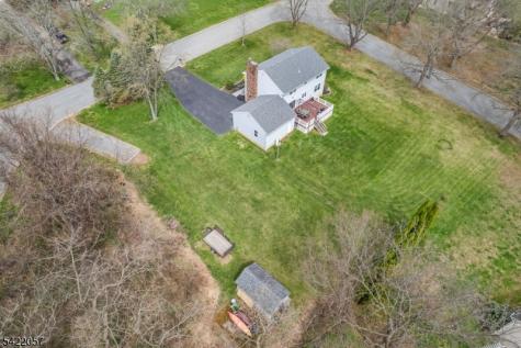 64 Country Club Lane Harmony NJ 08865