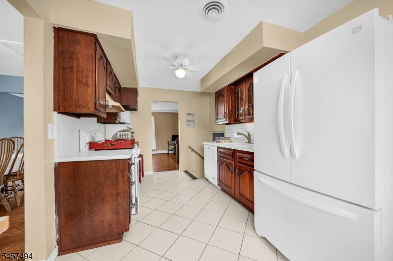 2574 Allen Avenue Union NJ 07083