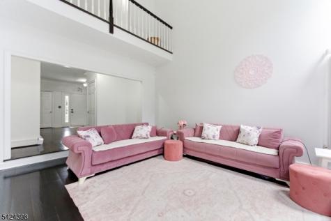 8 Danielle Drive Wayne NJ 07470
