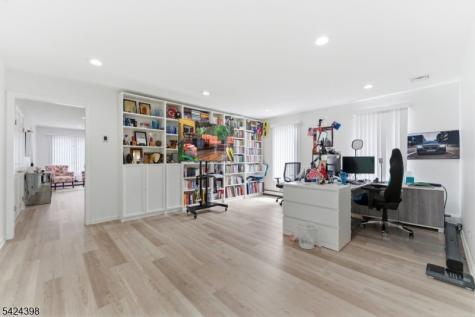8 Danielle Drive Wayne NJ 07470