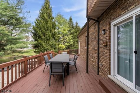8 Danielle Drive Wayne NJ 07470
