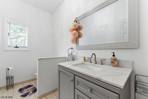 8 Danielle Drive Wayne NJ 07470