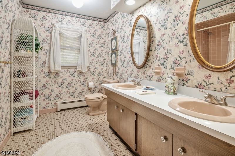 3 Bridle Lane Mount Olive NJ 07828