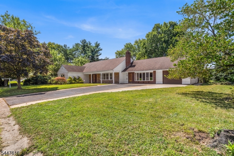 74 Country Club Road Willingboro NJ 08046