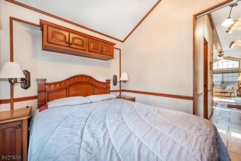 131 Sycamore Village Vernon NJ 07461