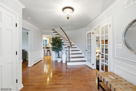 15 Sunrise Circle Clinton NJ 08809