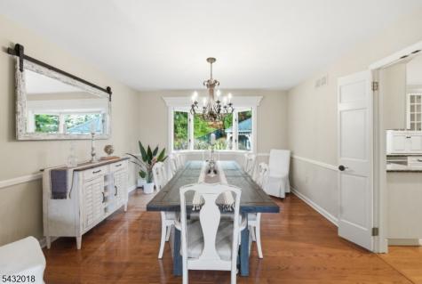 15 Sunrise Circle Clinton NJ 08809