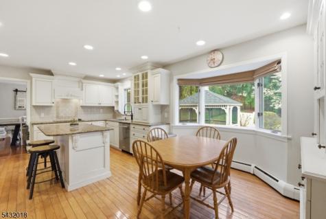 15 Sunrise Circle Clinton NJ 08809