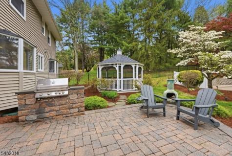 15 Sunrise Circle Clinton NJ 08809