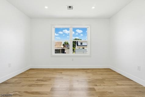 48 Kendall Drive Sayreville NJ 08859