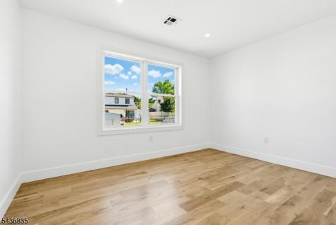 48 Kendall Drive Sayreville NJ 08859