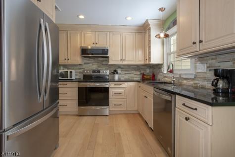 11 Beech Street Byram NJ 07874