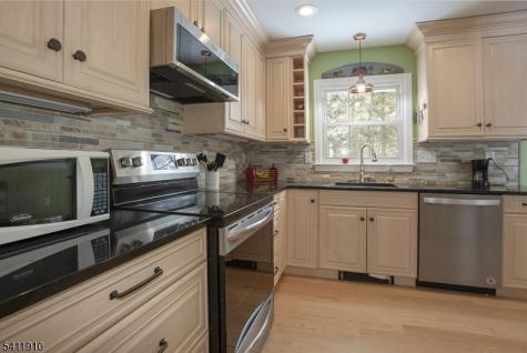 11 Beech Street Byram NJ 07874