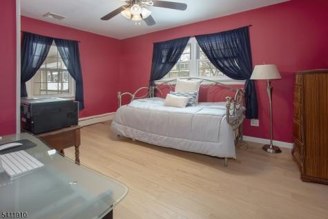 11 Beech Street Byram NJ 07874